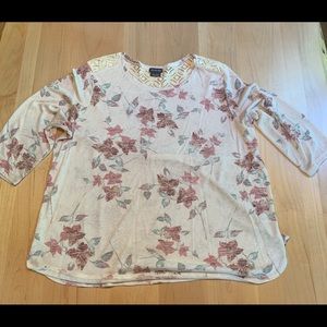 Van Heusen 3/4 Floral Top